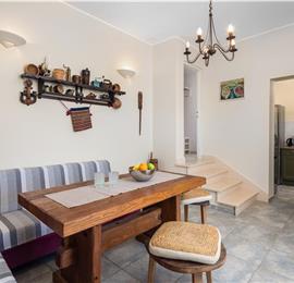 4 Bedroom Villa with Pool near Milna, Brac Island Sleeps 8 